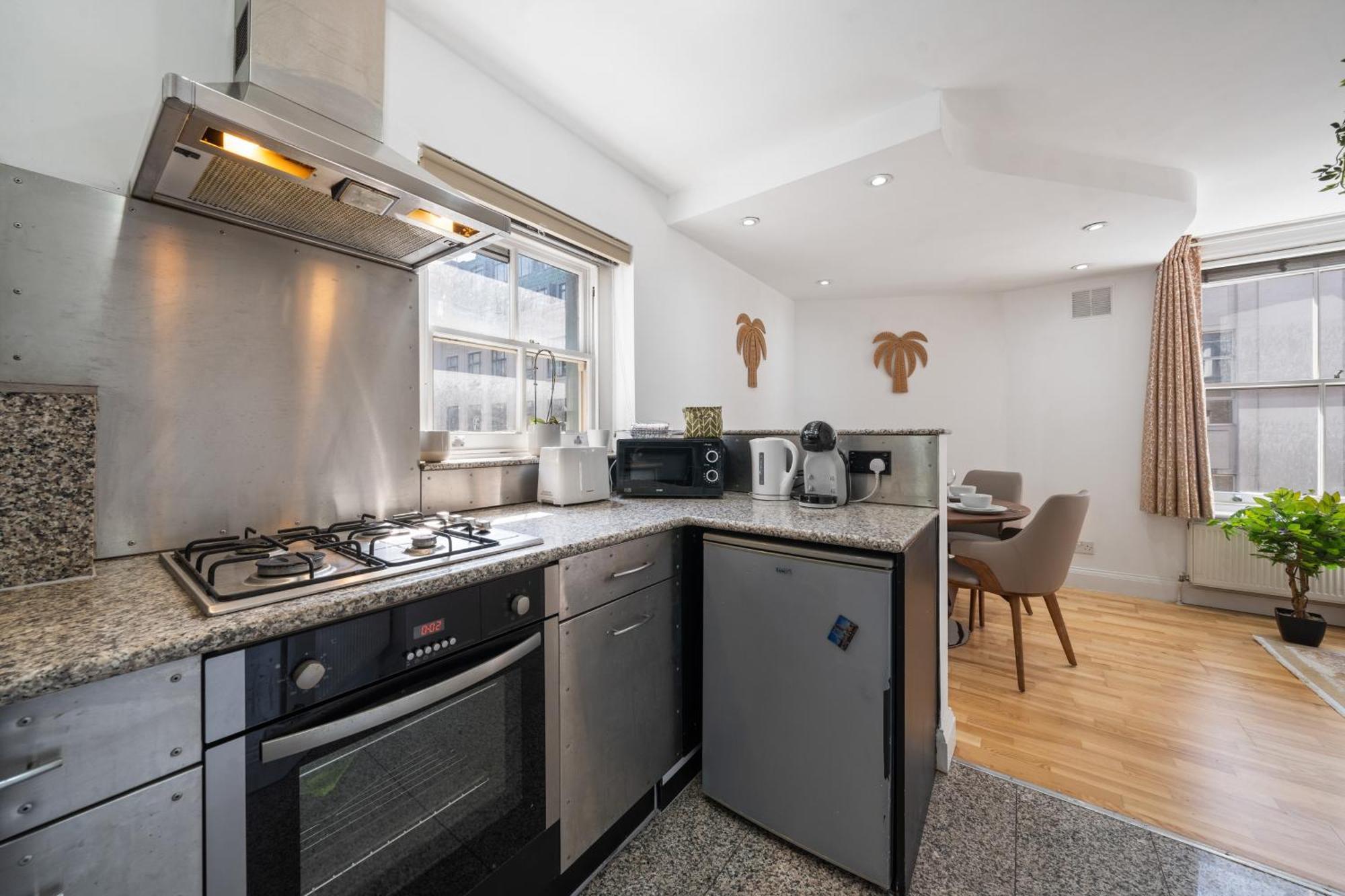 Stylish And Modern In Vibrant Soho Unbeatable Location Wdg