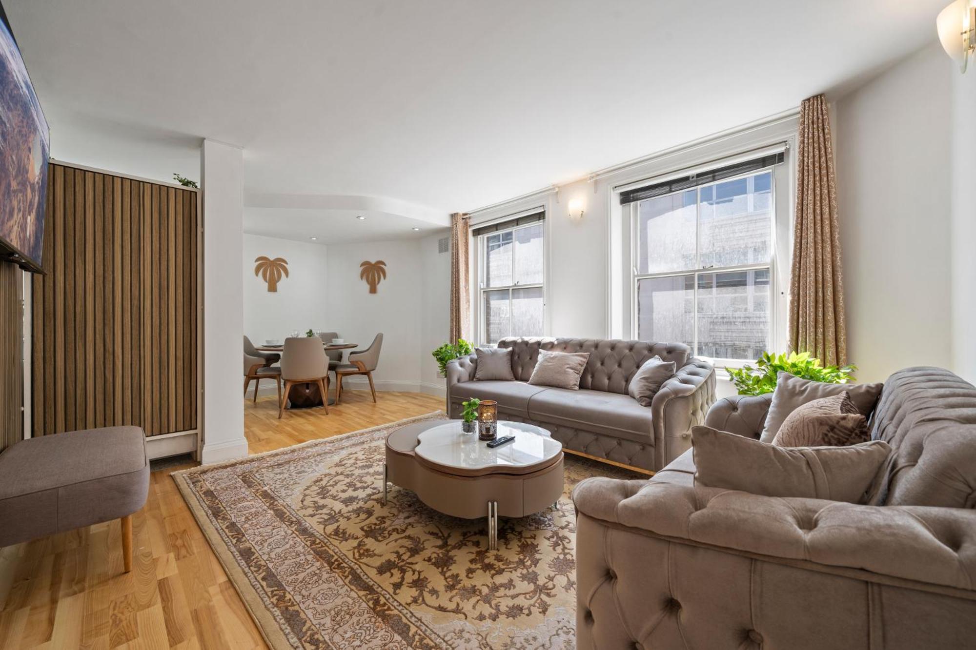 Stylish And Modern In Vibrant Soho Unbeatable Location Wdg Apartment