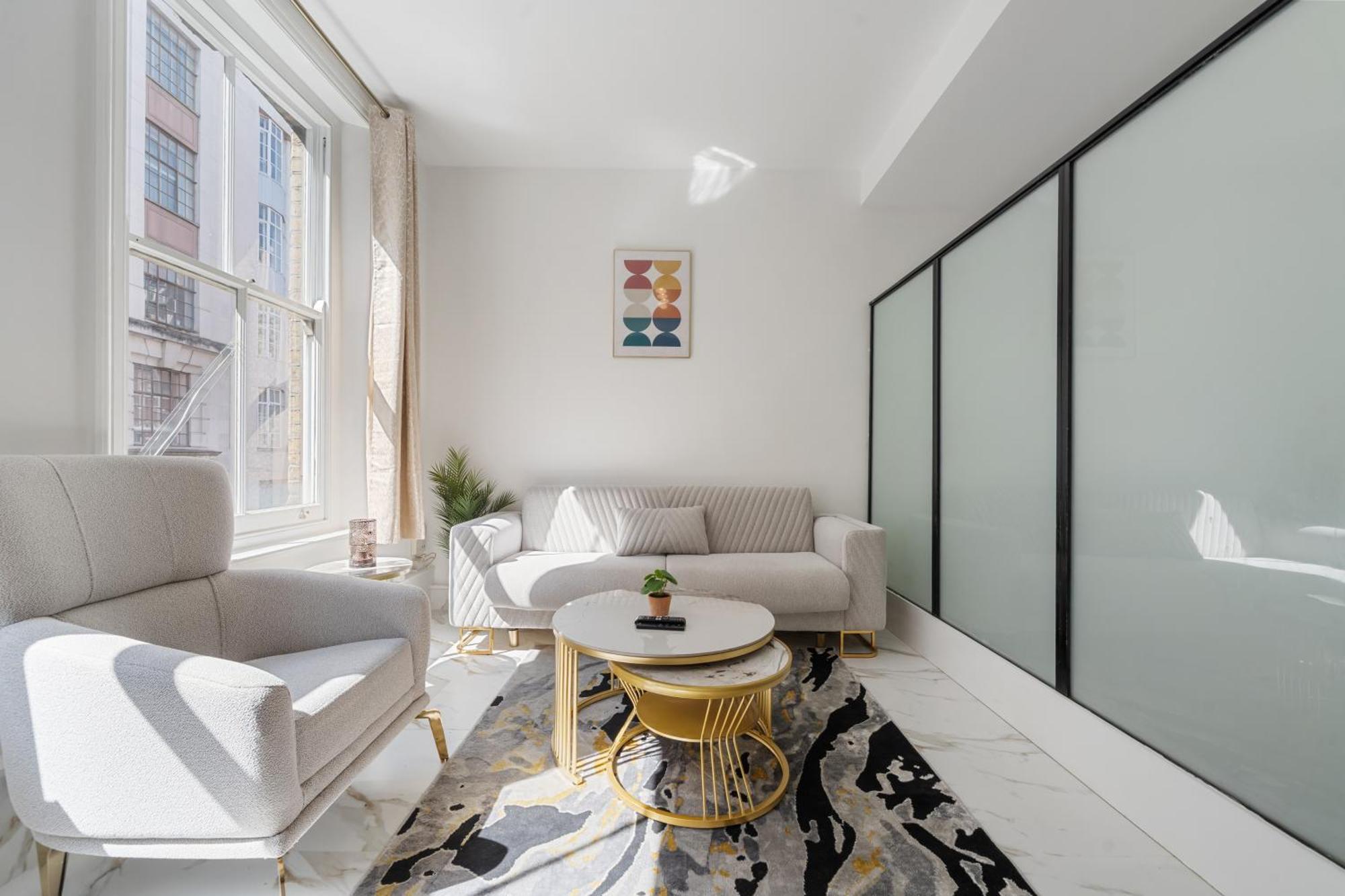 Apartment Stylish And Modern In Vibrant Soho Unbeatable Location Wdg London