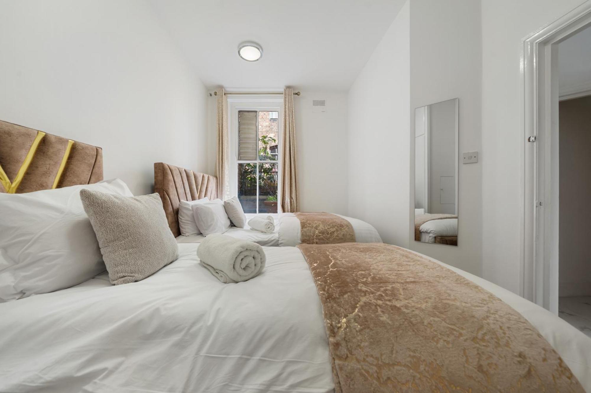 Stylish And Modern In Vibrant Soho Unbeatable Location Wdg