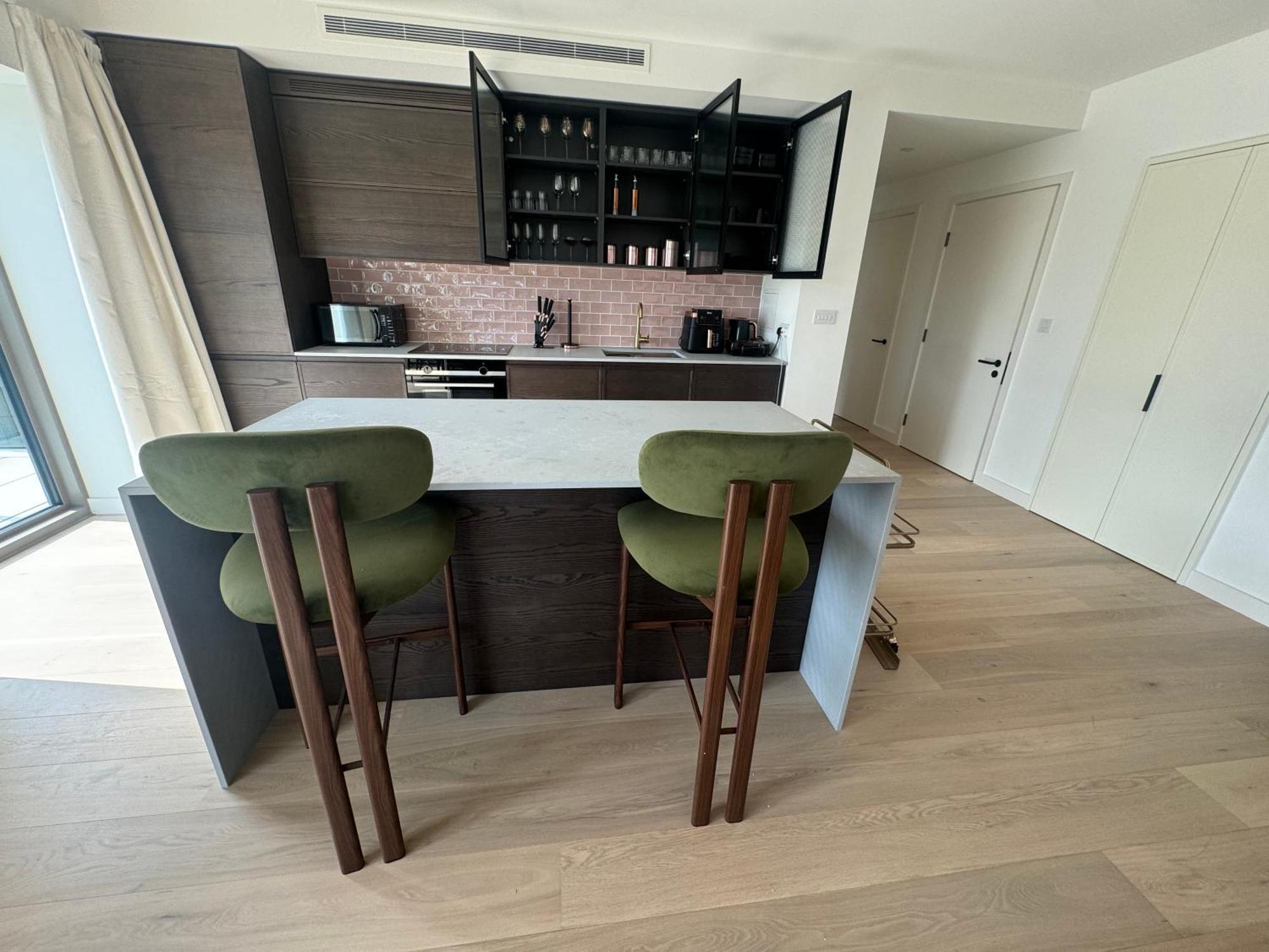 Apartment Waterside Near O2 Royal Dock With Parking And Ac *