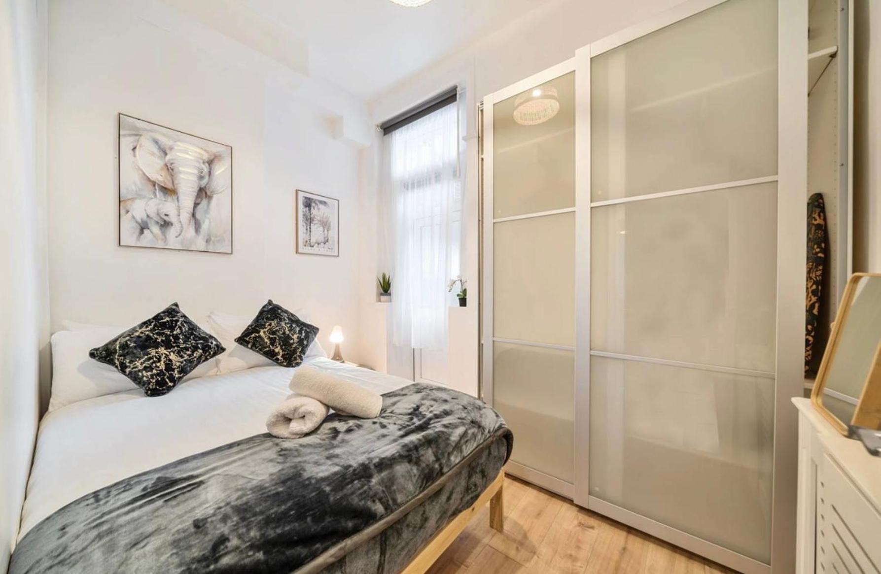 Ground Floor Sleeps 4, Zone 2 Close To Victoria Line * London