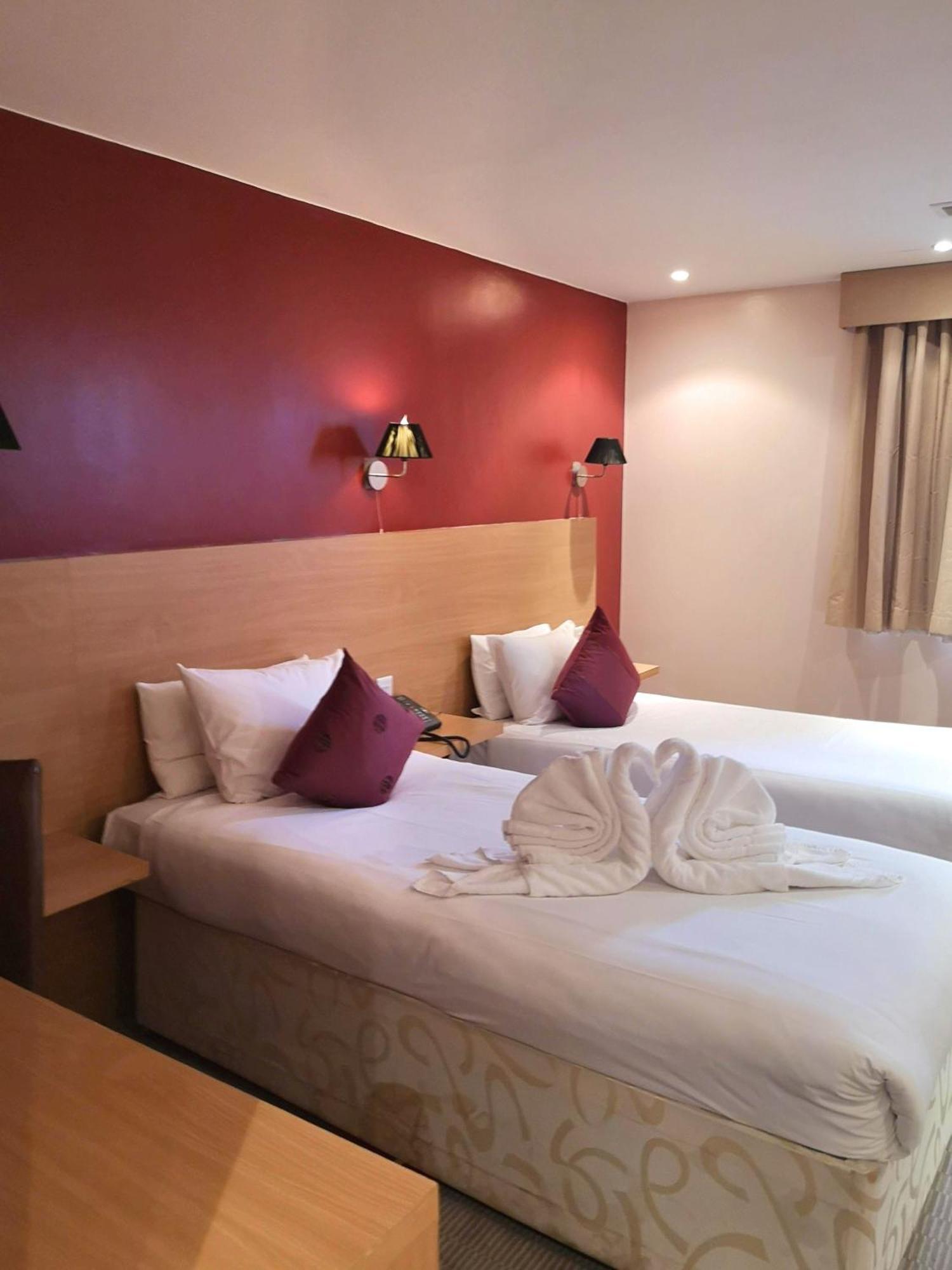 The Luton Hotel Hotell