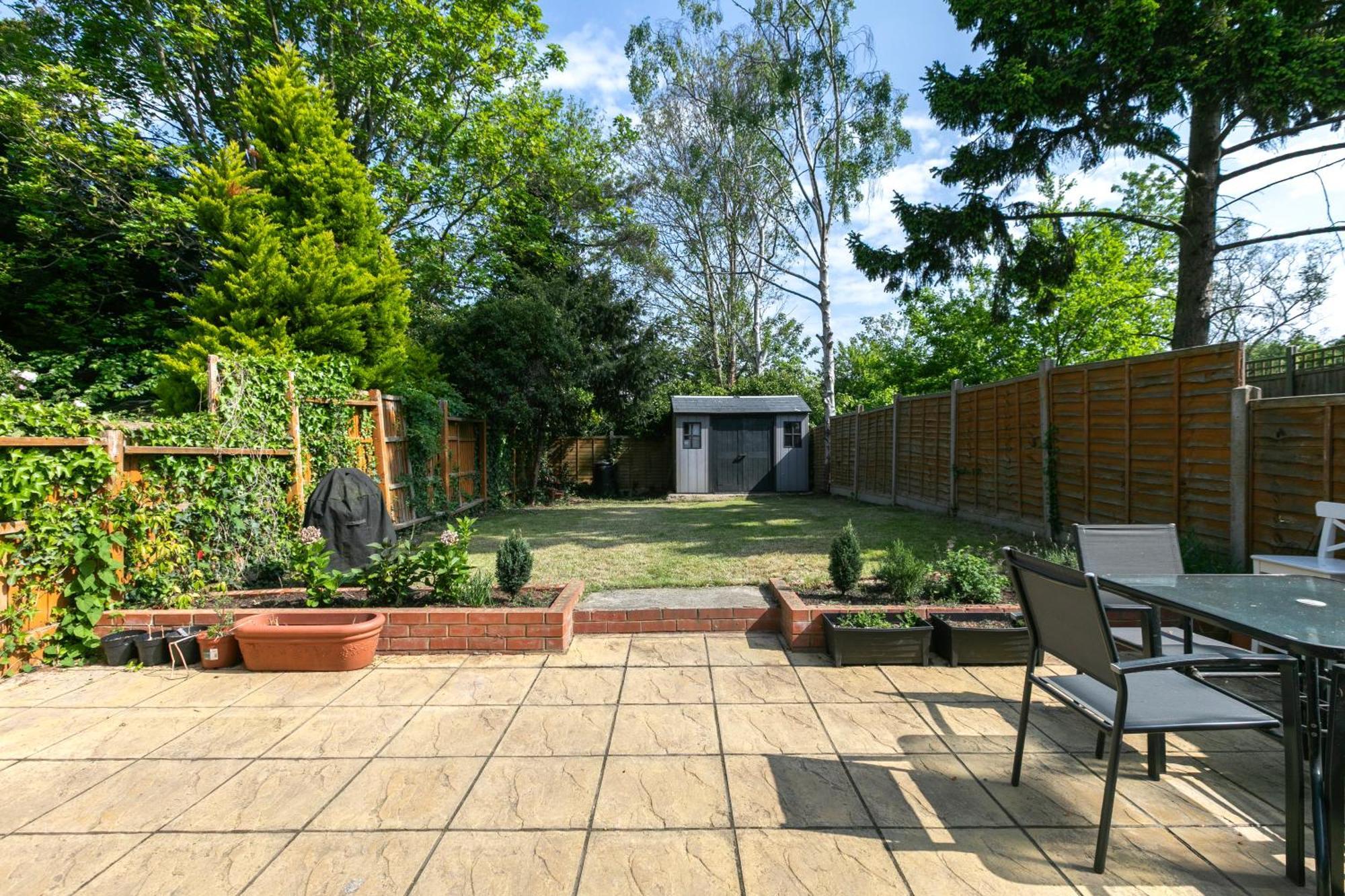 Apartment 5 Bedroom Garden Hse Near Tube & Hampstead Heath *