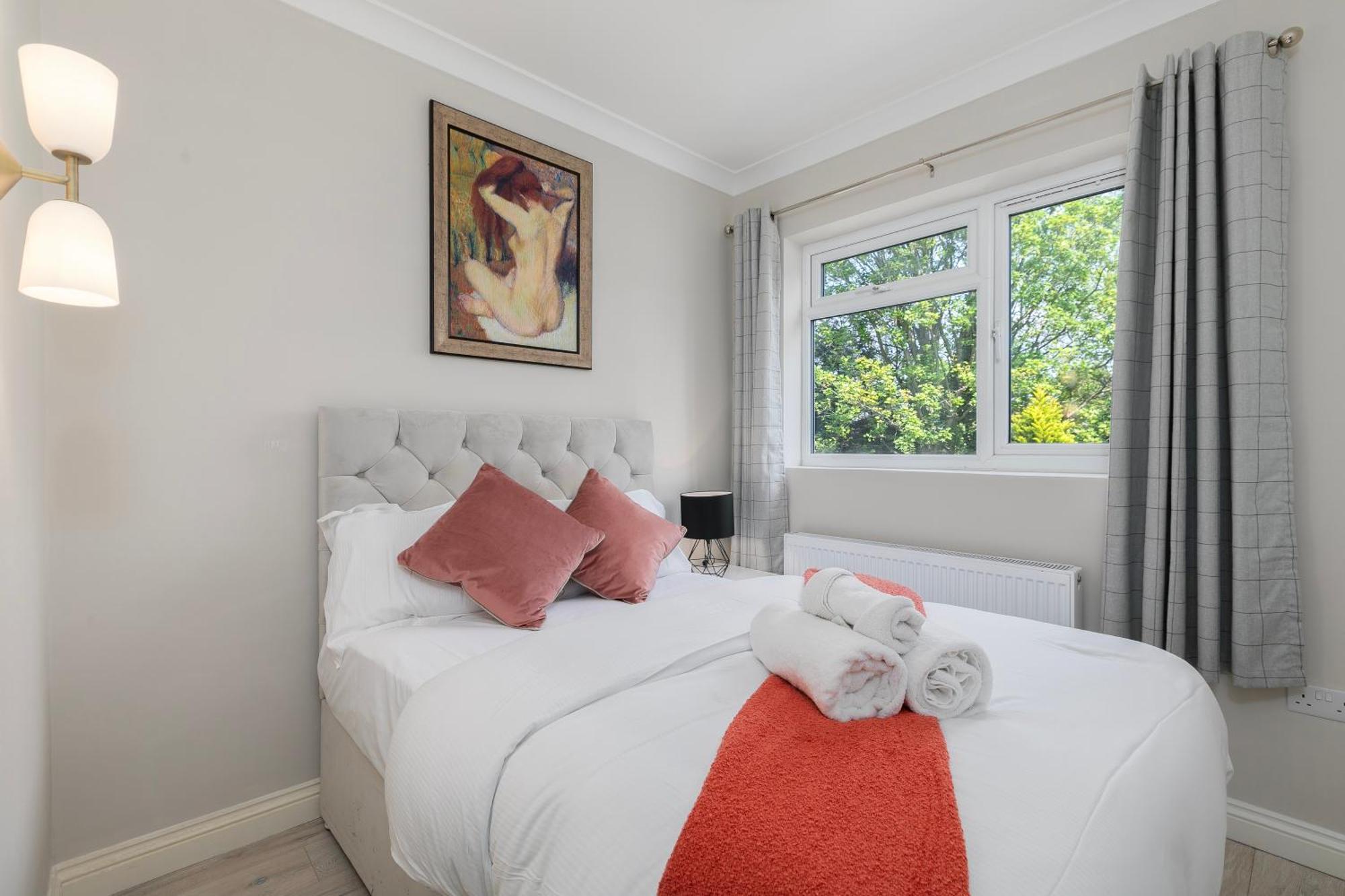 Apartment 5 Bedroom Garden Hse Near Tube & Hampstead Heath