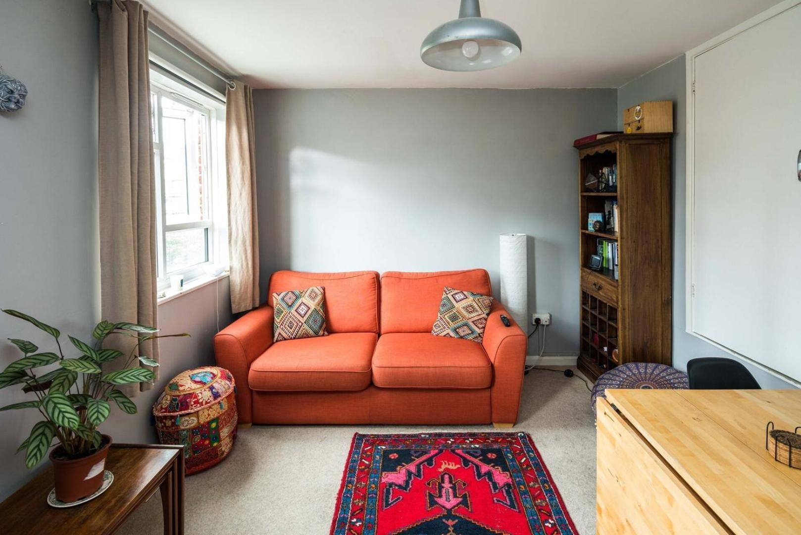 2bd Stylish W/t Grand Piano London