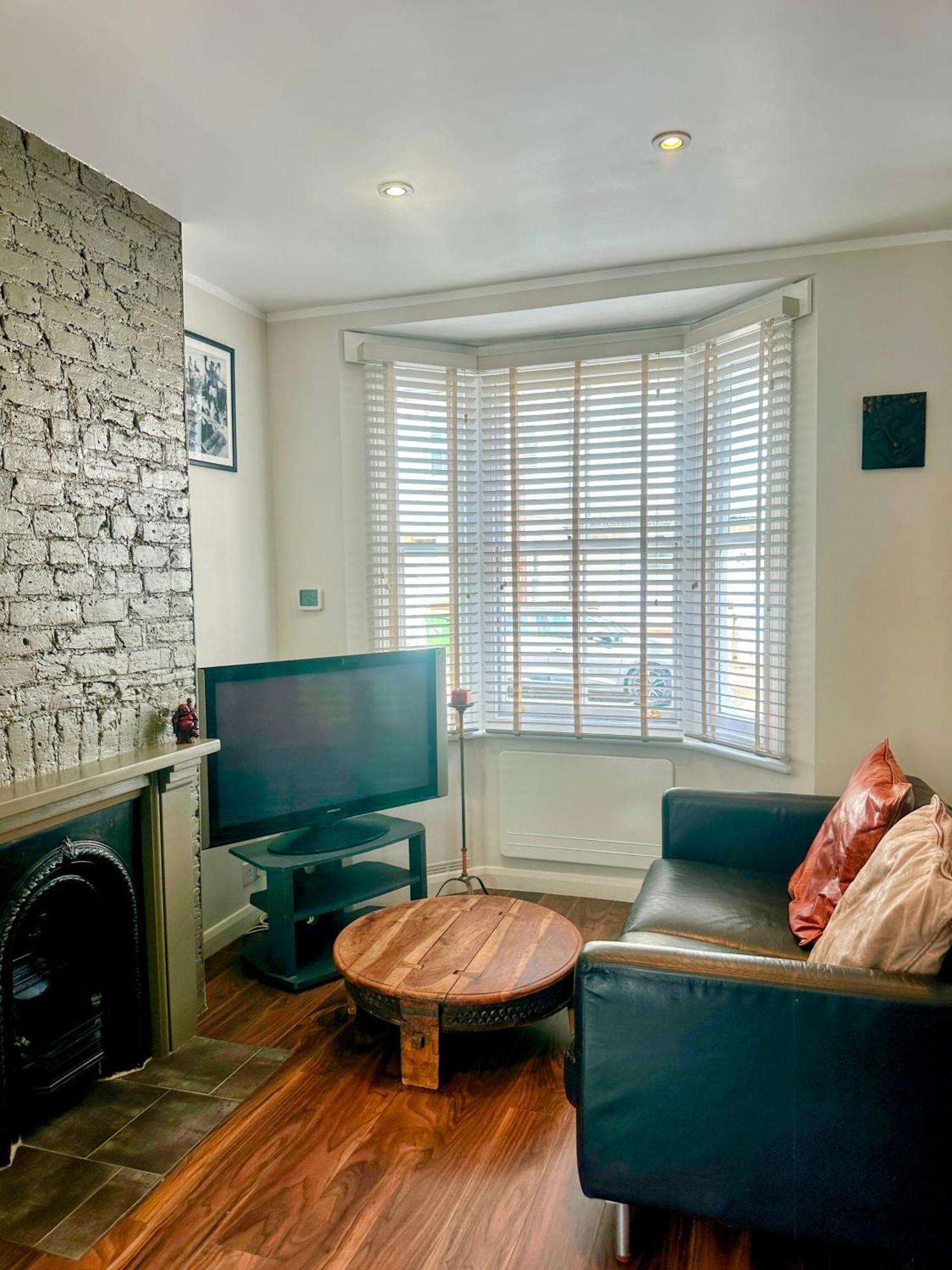 Cosy 2br House In Stratford & Westfield Area Appartement