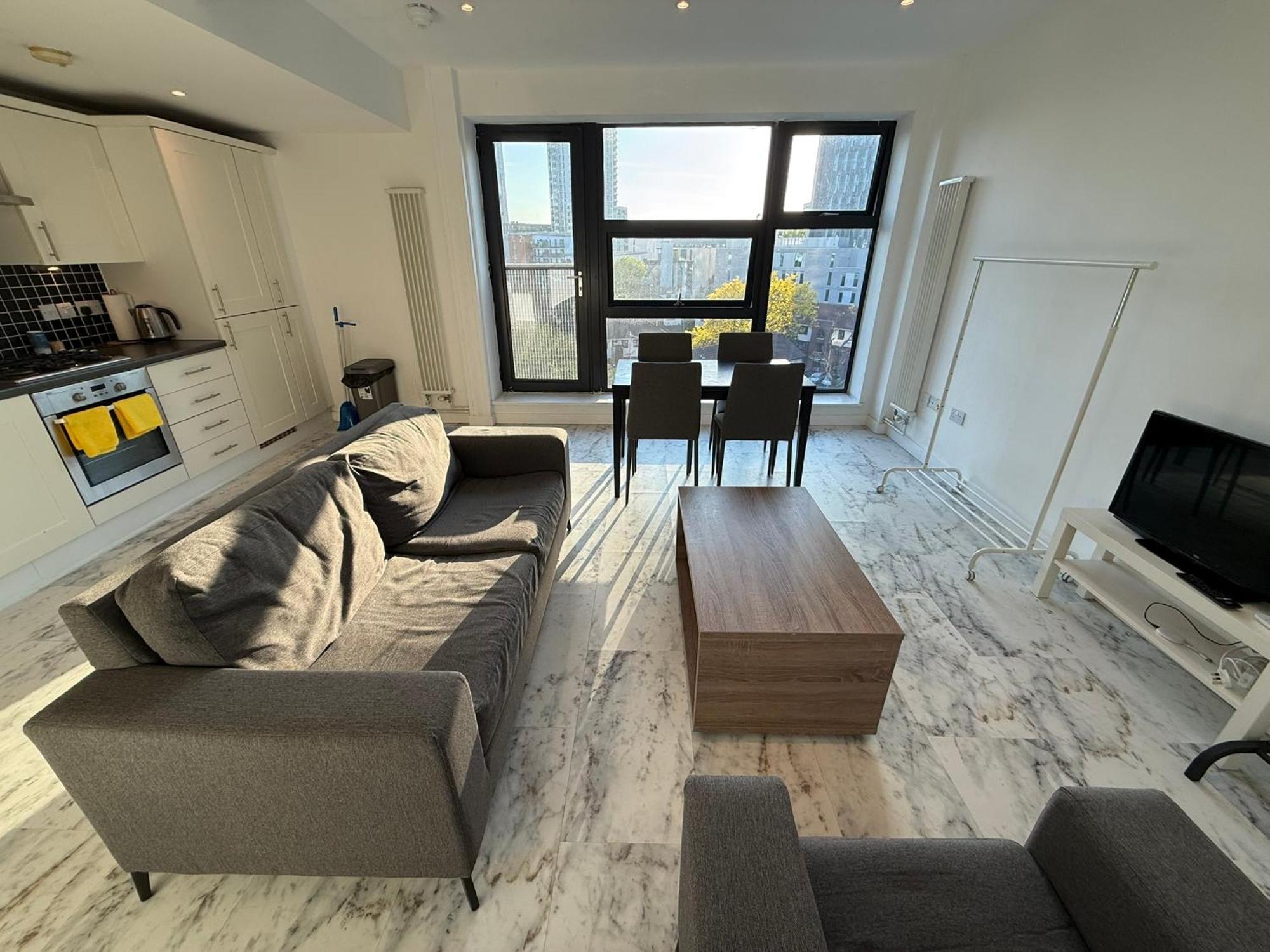 Entire Flat With 2X Bedrooms, 2X Bathrooms And A Big Living Room In The Olympic Park And Westfield At Stratford