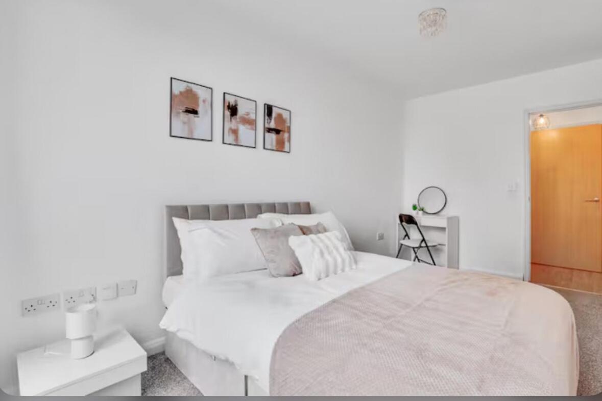 Scenic Stratford Modern With Balcony 10 Mins From Abba Leilighet London