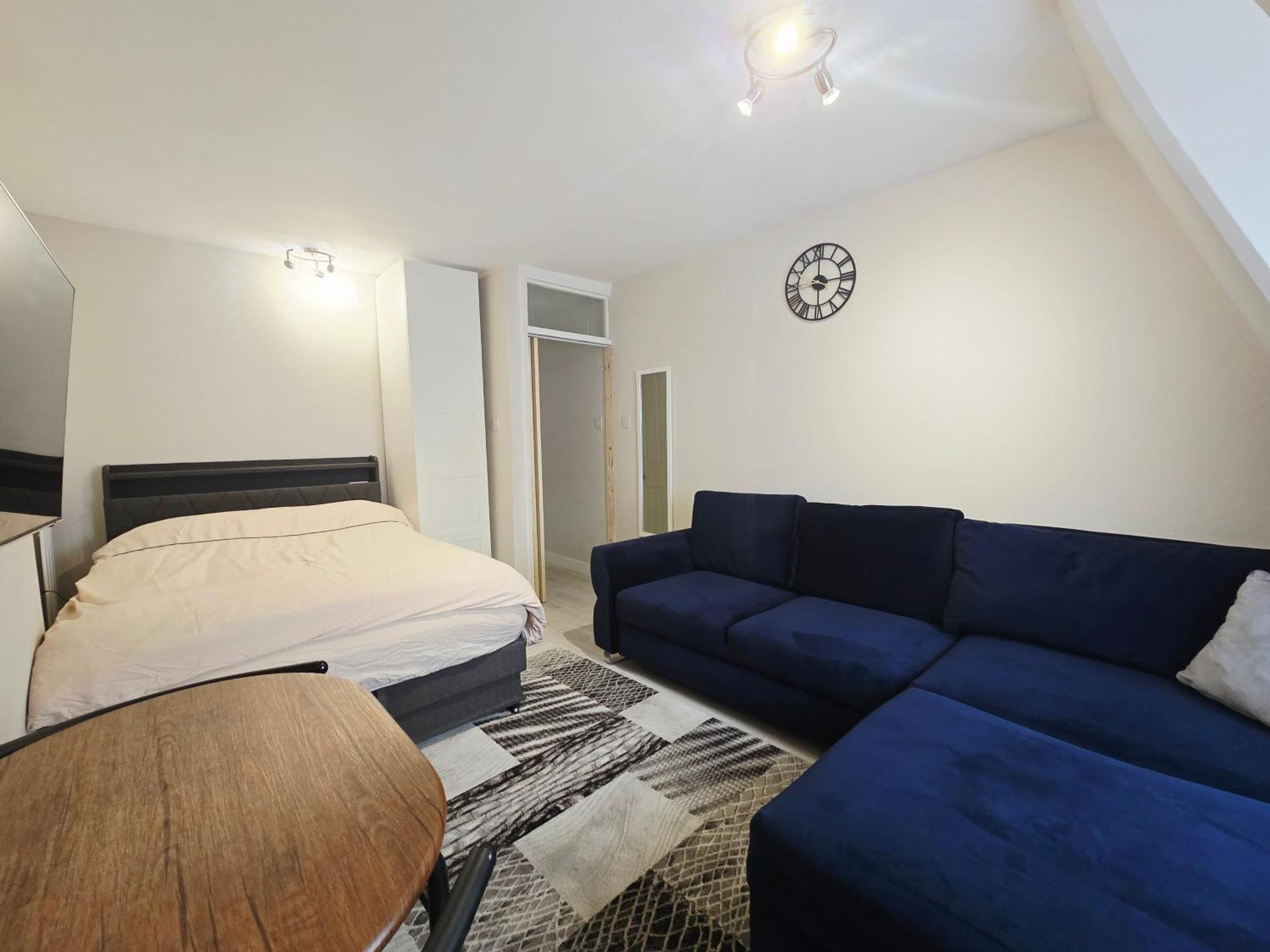 Cosy Victoria Apartment London