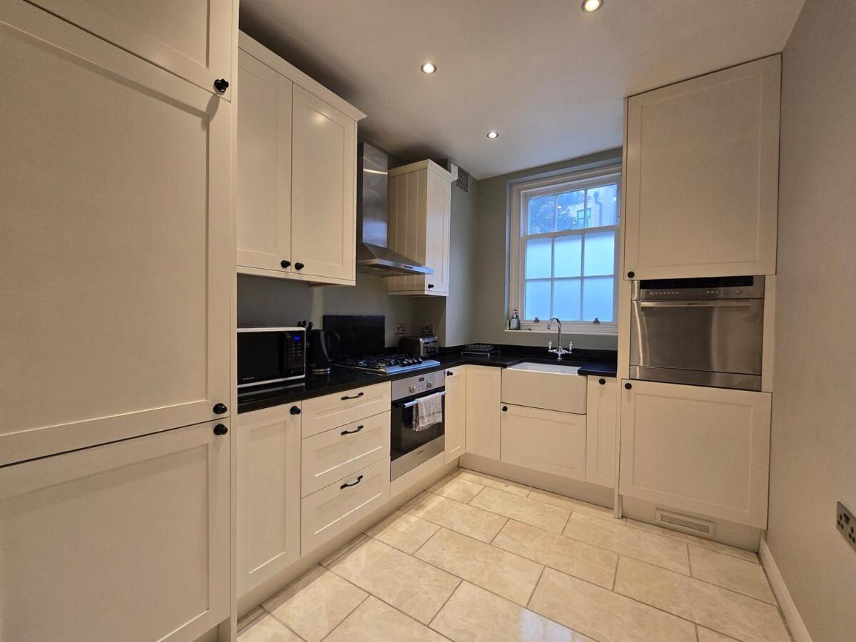 2bd Westminster Charming Nest