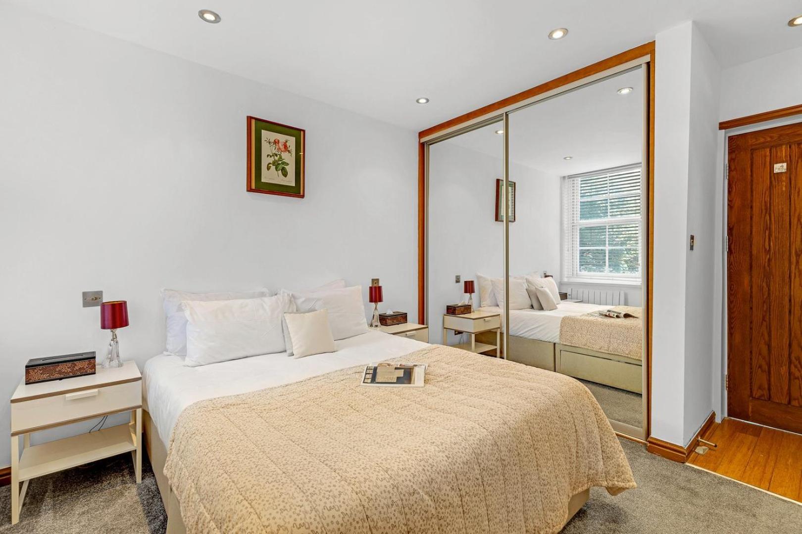 Chic & One Bed Flat Apartment London