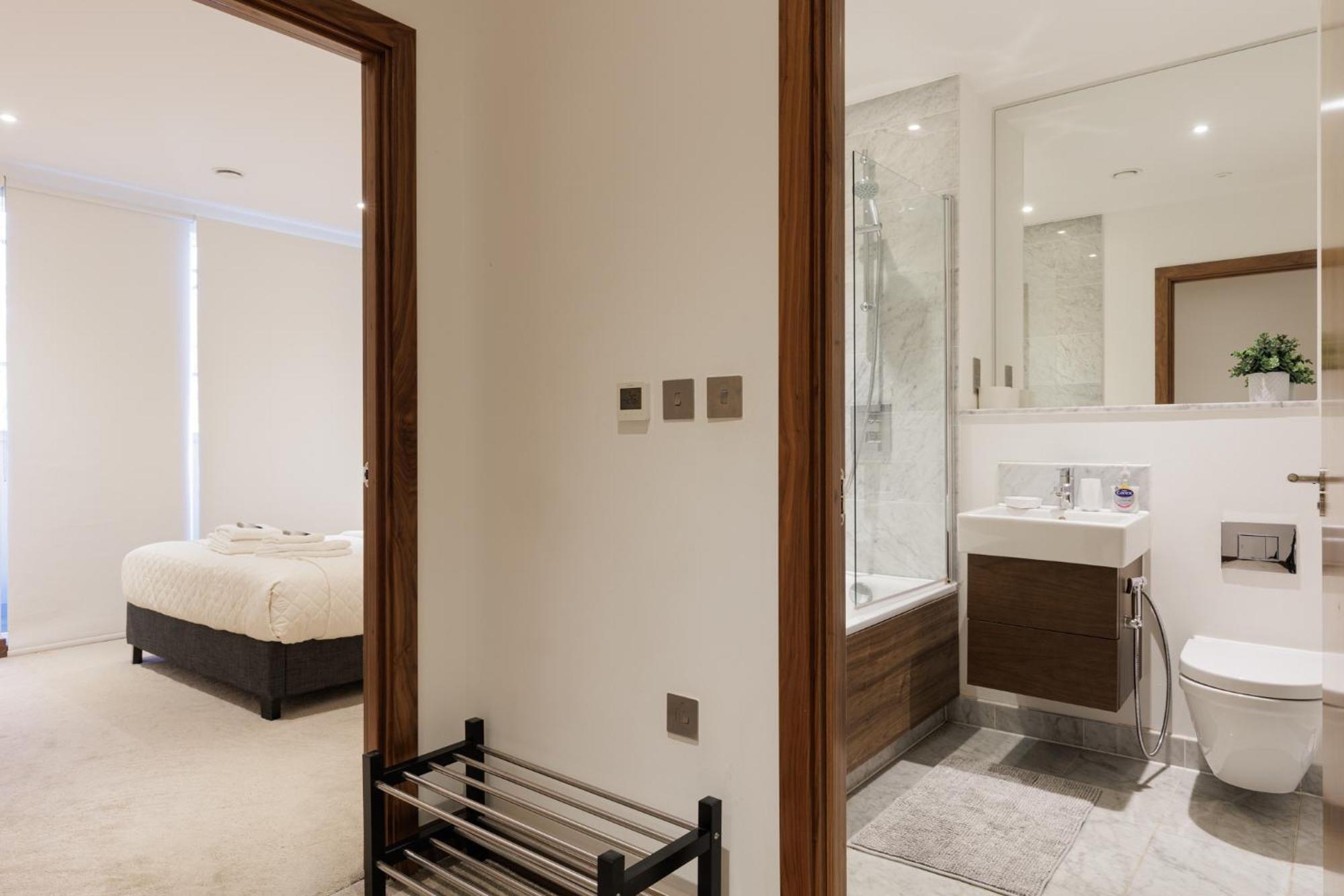 Cosy 2br Flat, West Hampstead, 4 Mins To Tube Apartment *