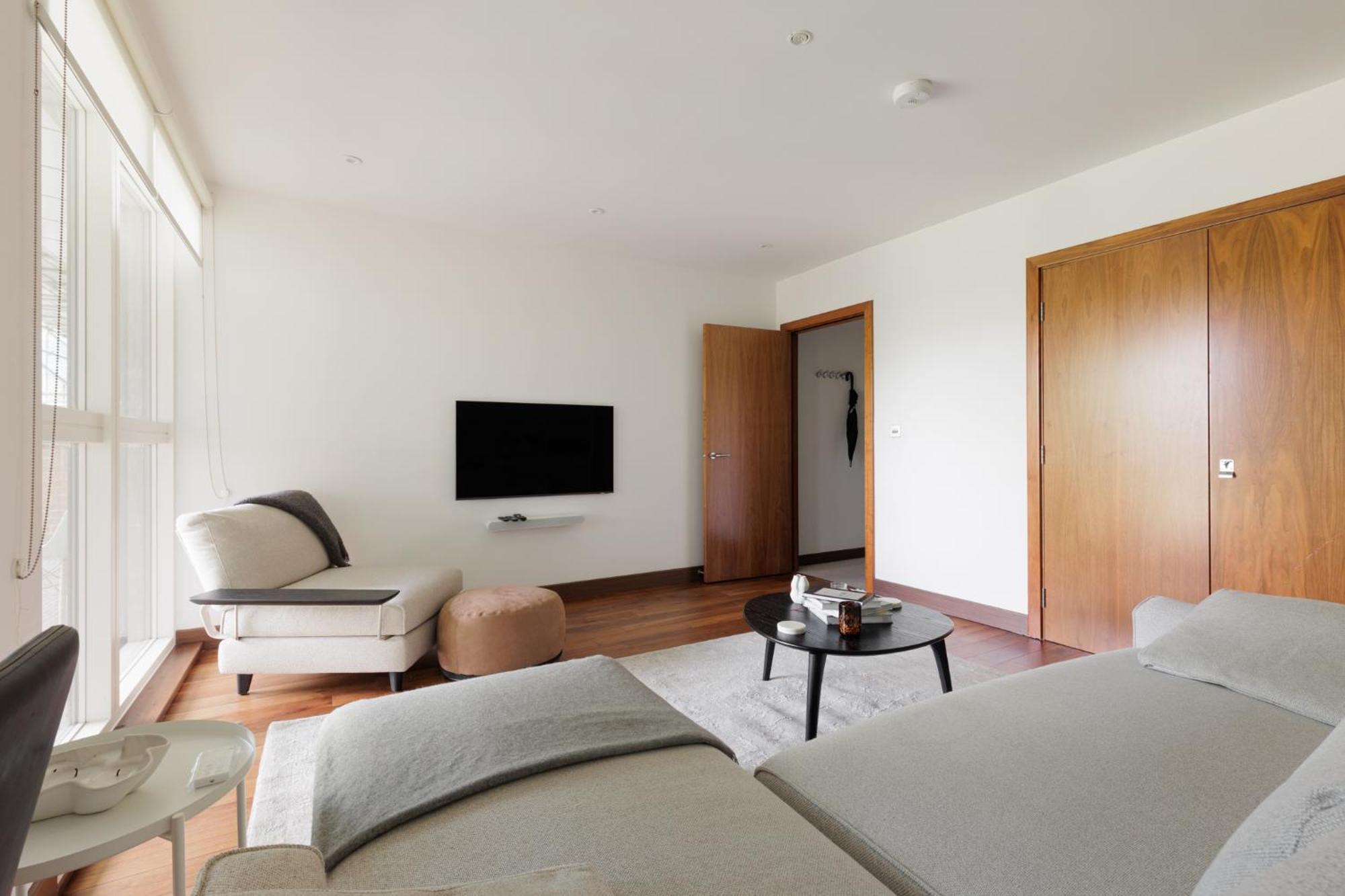 Cosy 2br Flat, West Hampstead, 4 Mins To Tube Apartment *