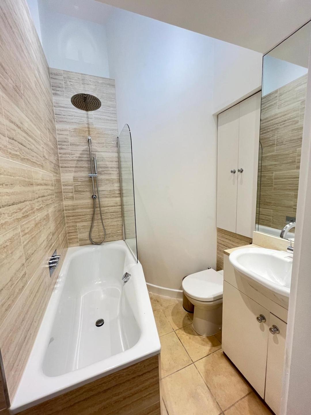 Сasa de vacaciones Holland Park Hideaway: A Stylish Escape