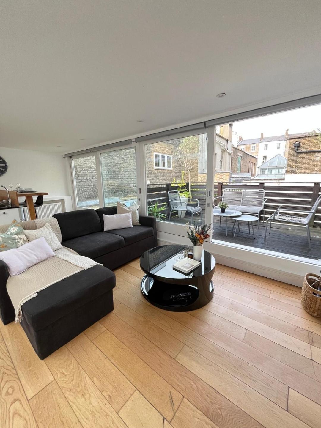 Сasa de vacaciones Holland Park Hideaway: A Stylish Escape Londres