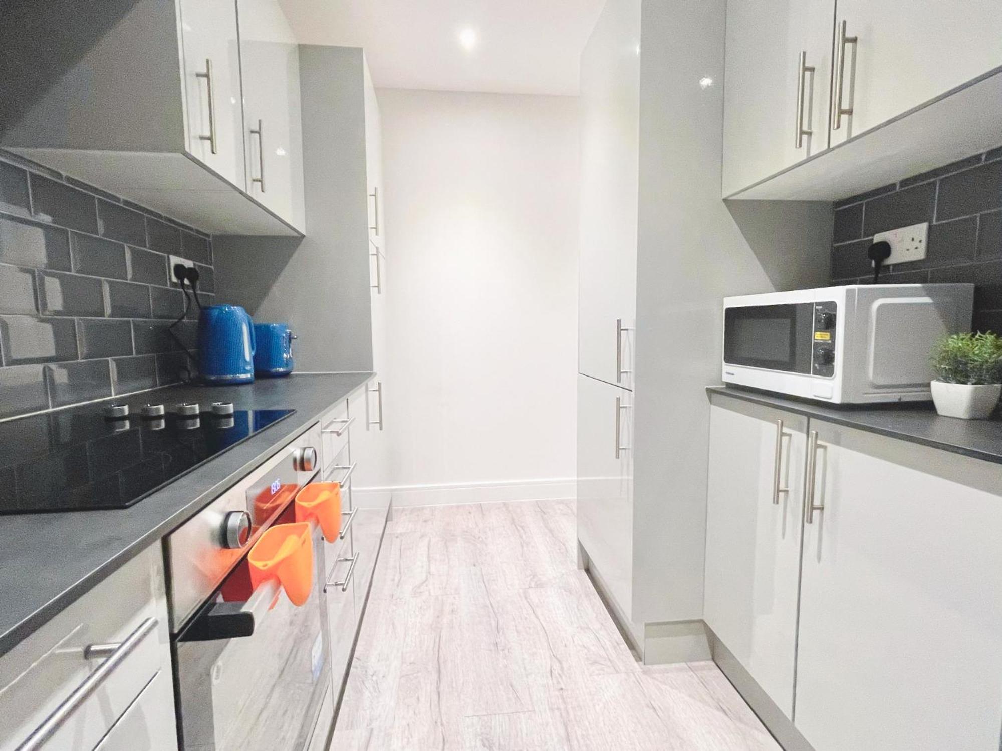Sleek Flat Near Highbury & Islington Station * London