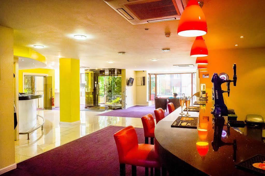 The Luton Hotel Hotell 2*