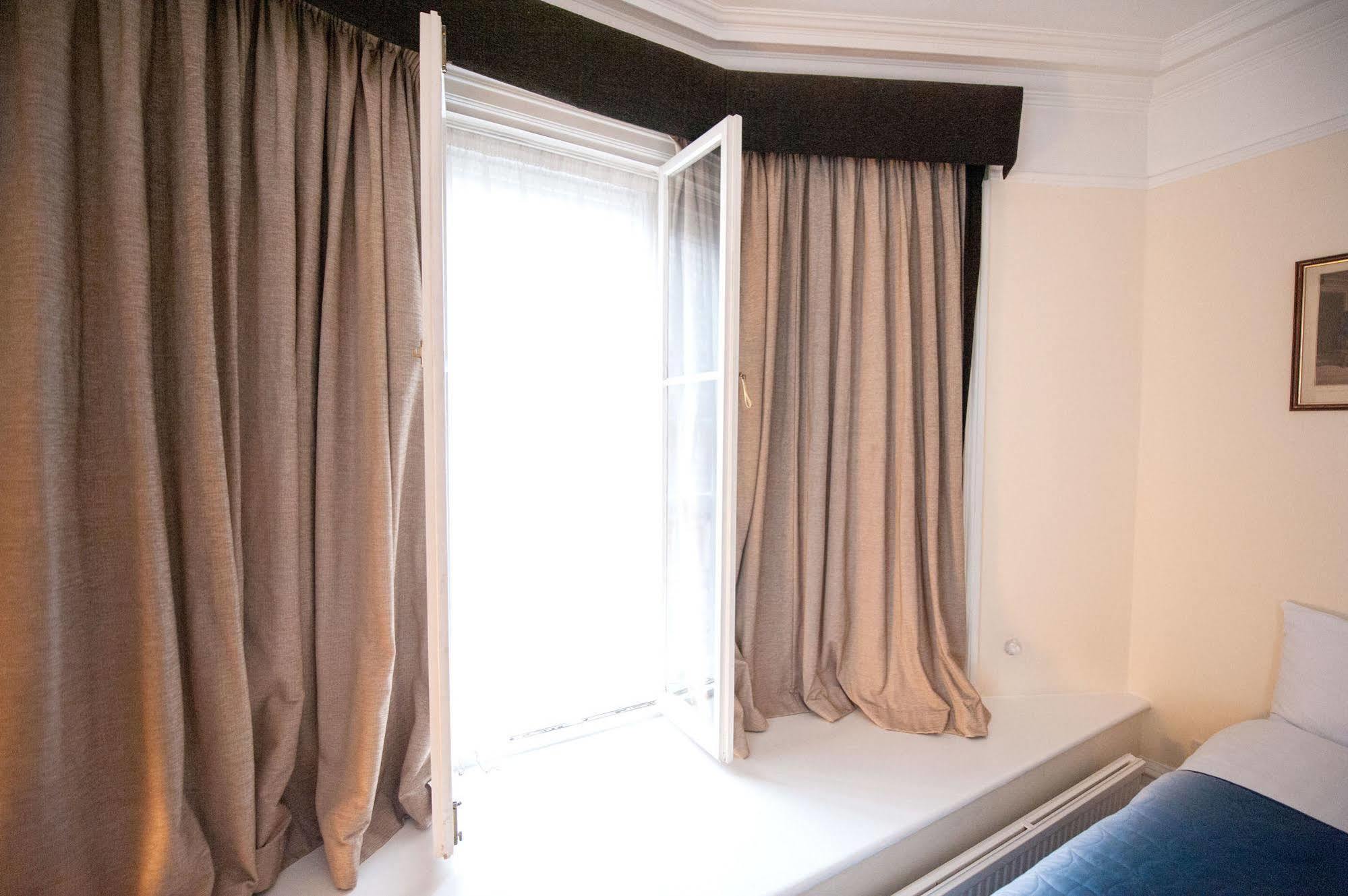 Knightsbridge Hotell 4*