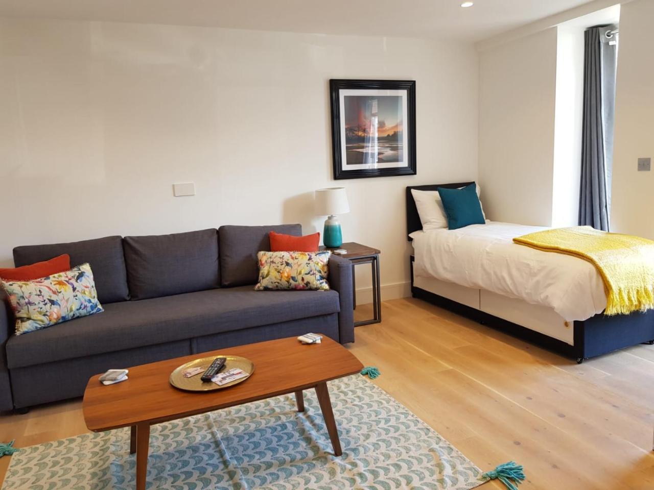 Stunning Ealing * London