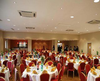 The Luton Hotel Hotell 2*