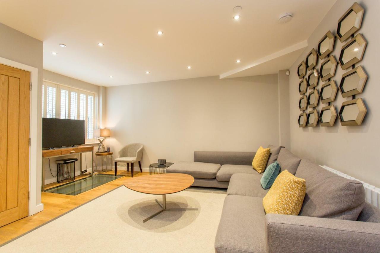 Apartment The Sweet Mews - Large 4bdr London