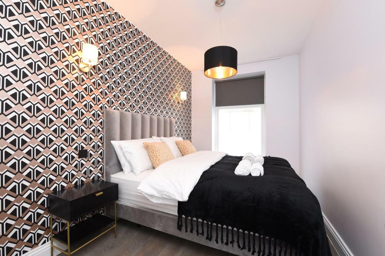 Stylish!! Spacious 2 & 3 Deluxe Near Victoria Station Apartamento *