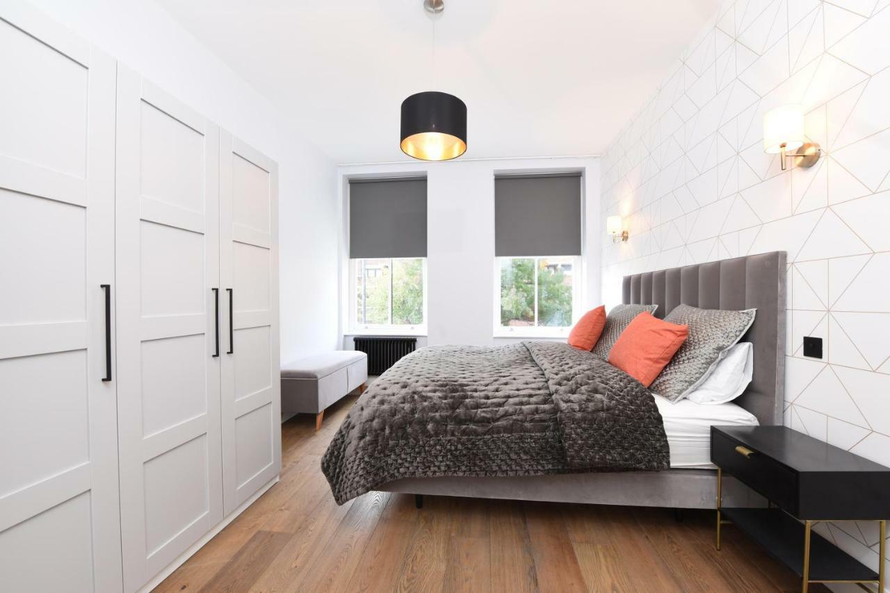 Stylish!! Spacious 2 & 3 Deluxe Near Victoria Station Apartamento *