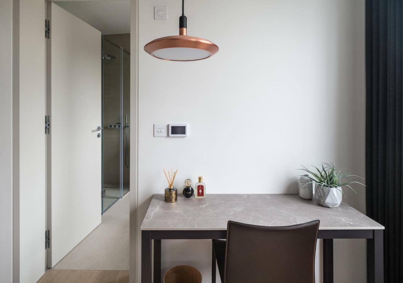 Mirabilis Apartments, Wells Court * Londen