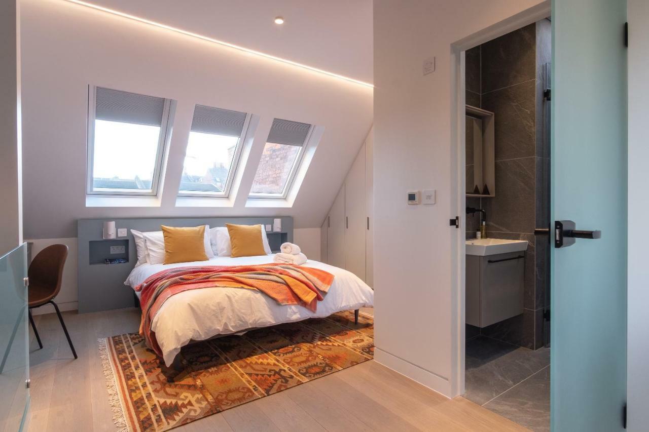 Mirabilis Apartments, Wells Court