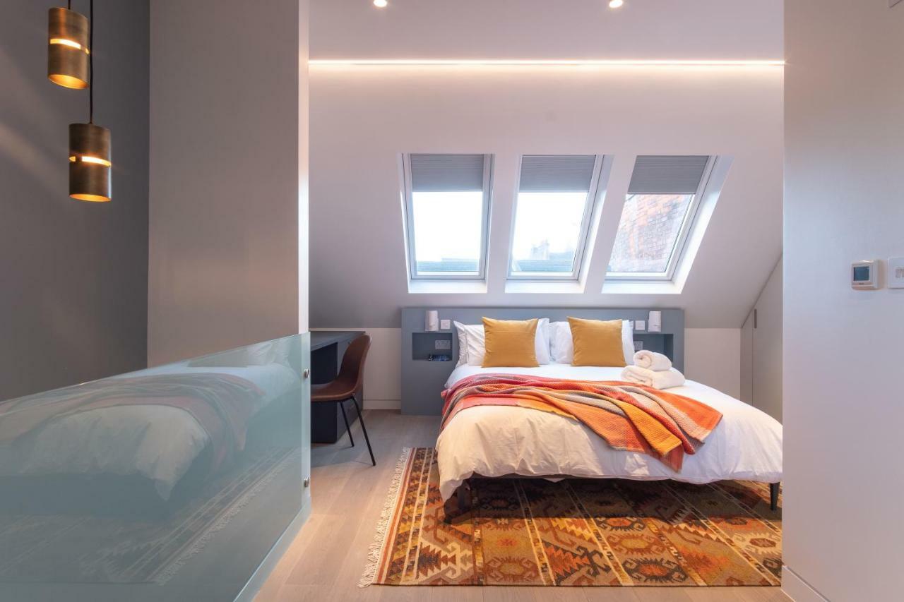 Mirabilis Apartments, Wells Court * Londen