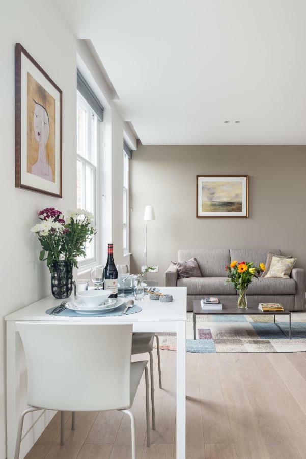 Mirabilis Apartments, Wells Court