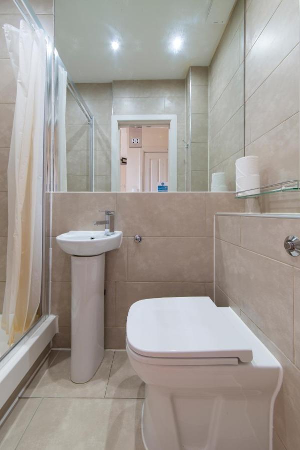 Guest house Matheson Olympia 3*