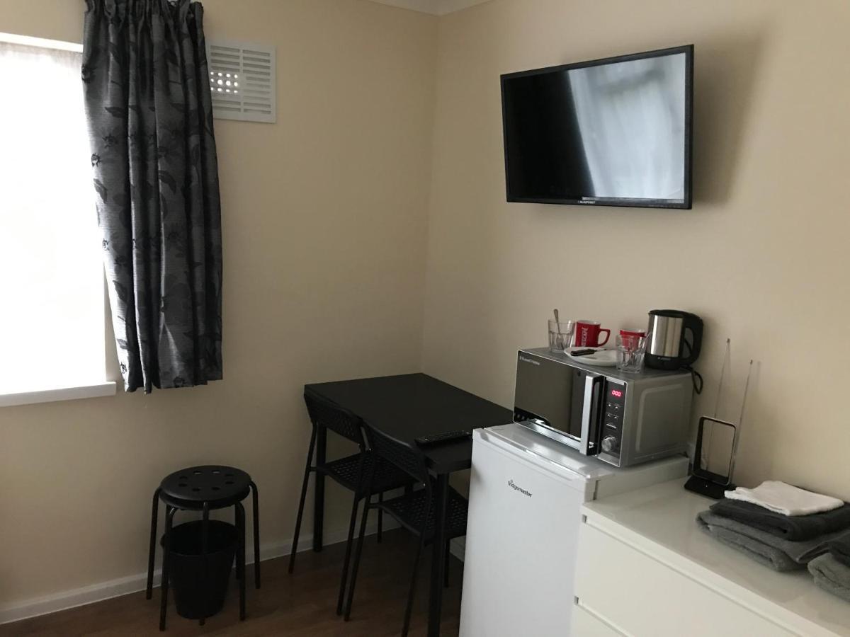 Kensal Guest house London