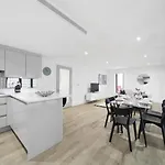 Executive Apartments In Bermondsey Free Wifi & Aircon By City Stay Aparts London