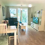 Bright And Modern Flat In Greenwich
