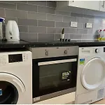 Wembley Apartment - 33 Oakington Manor Dr Ha9 6Lu