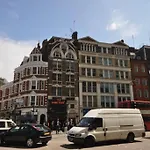 2 Bed Flat Outside Liverpool Street Station!