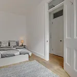 Flat C, Old Street