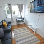 London Zone 2 Two Bedroom Apartment