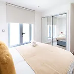 Liverpool St Shoreditch London Terrace Apartment