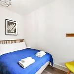 2 Bed Garden Flat Leyton Village