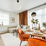 New Stylish Flat In The Heart Of Shoreditch