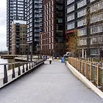 Livestay-Fabulous Three Bed Warehouse Conversion Apartment