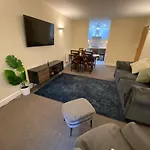 Dave\'S Apartment