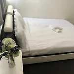Stunning 3 Bedroom Property- Large Rooms
