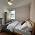 Entire Luxury 4 Bedroom Victorian House With 2 En-Suite Rooms - Forest Hill, London
