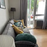 1 Bedroom Garden Flat Zone 2