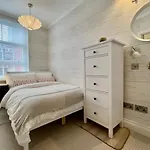 Lovely 2-Bedroom Apartment In Shoreditch
