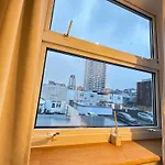 Spacious En-Suite Private Bath And Kitchen Studio Flat Canary Wharf No 3
